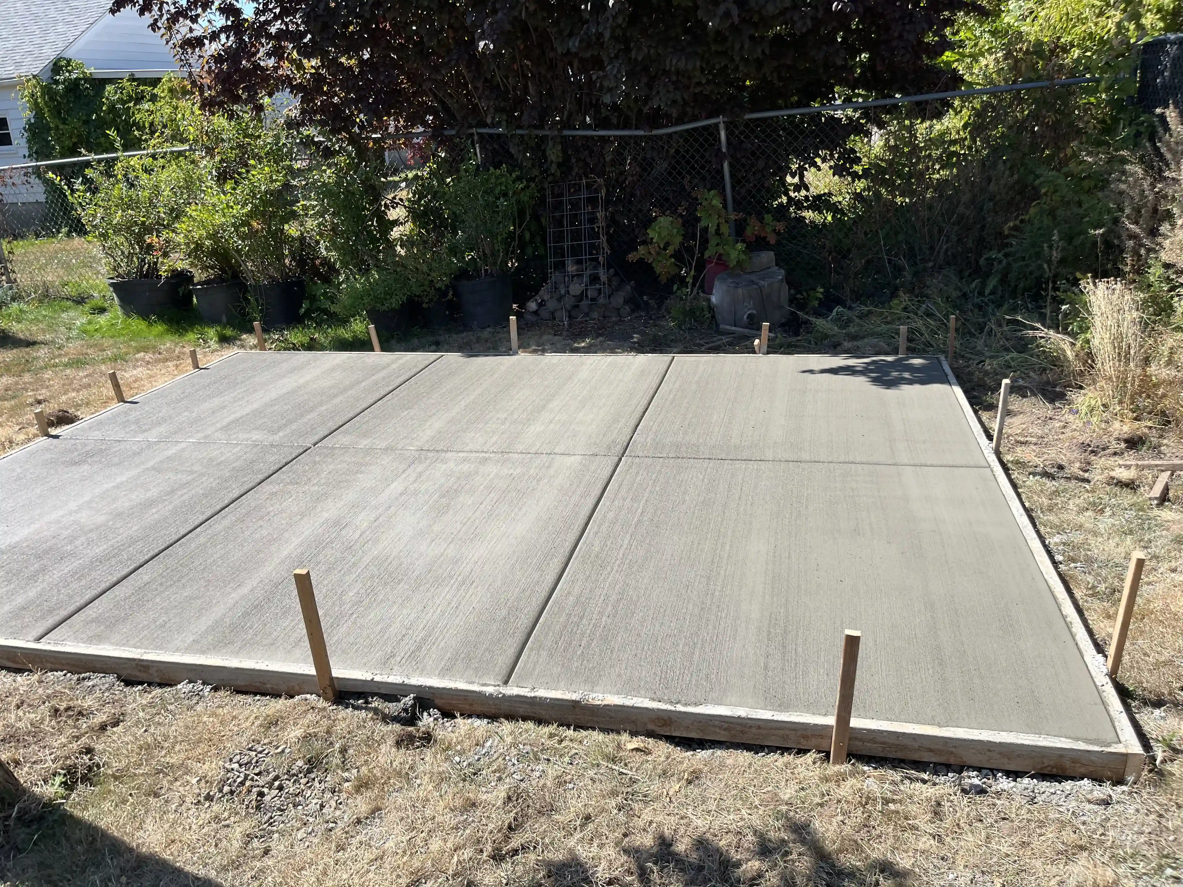 Slab (broom finish) + Walkway project in Mount Angel, OR